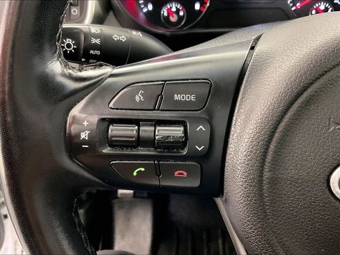 Used 2017 Kia Sorento LX w/ LX Convenience Package image 26