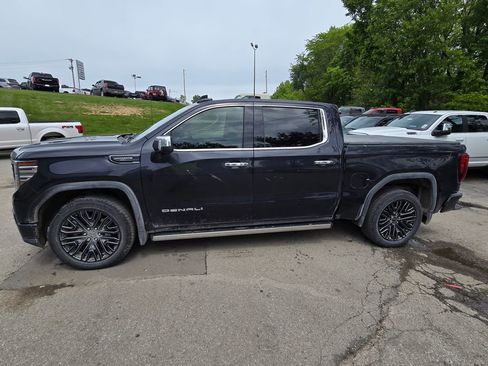 Used 2022 GMC Sierra 1500 Denali Ultimate AWD/4WD image 3