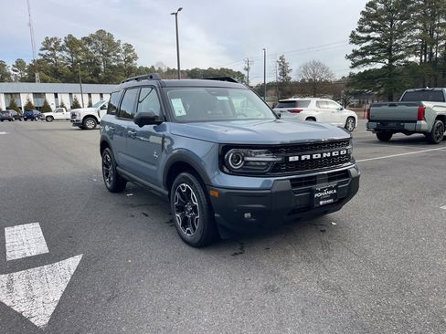 New 2025 Ford Bronco Sport Outer Banks w/ Outer Banks Tech Package+ AWD/4WD image 4