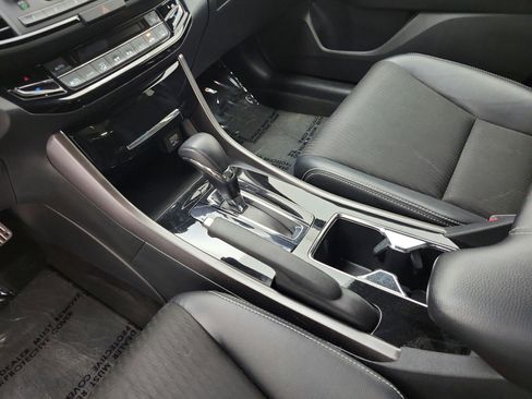 Used 2016 Honda Accord Sport image 11
