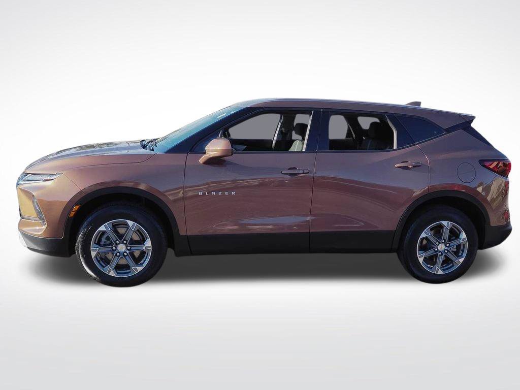 Certified 2023 Chevrolet Blazer LT AWD/4WD image 4