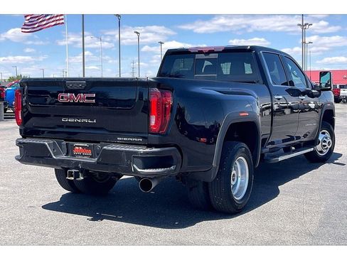 Used 2023 GMC Sierra 3500 Denali w/ Denali Ultimate Package AWD/4WD image 15