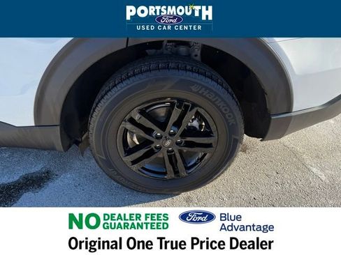 Certified 2022 Ford Explorer XLT w/ Equipment Group 202A image 27