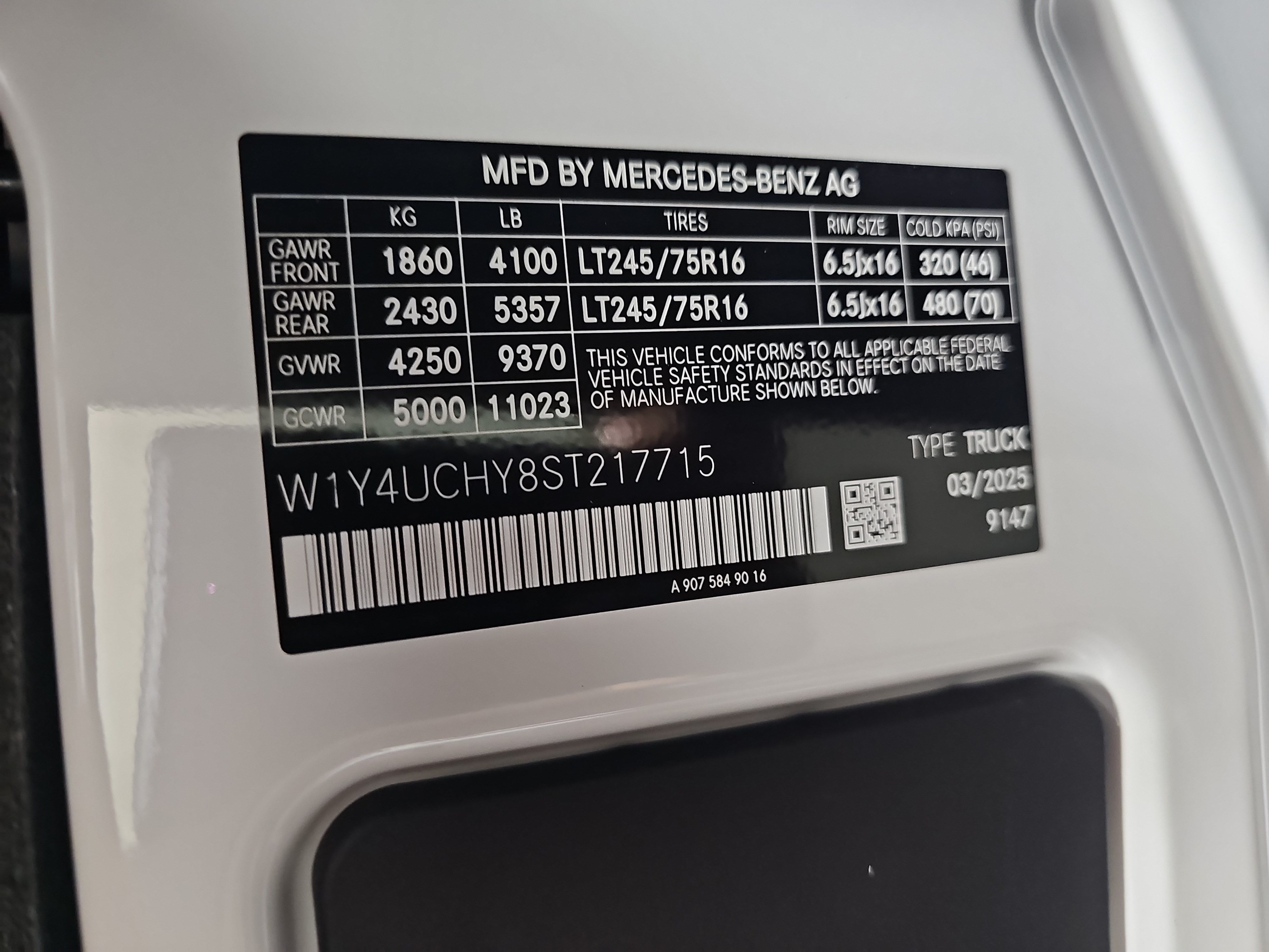 New 2025 Mercedes-Benz eSprinter 170 Cargo image 33