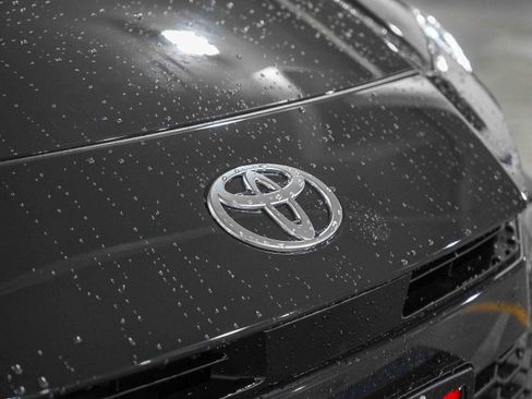 New 2026 Toyota Camry SE FWD image 12