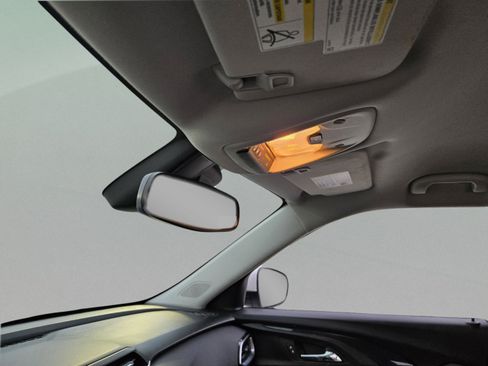 Used 2021 Chevrolet TrailBlazer LT w/ Premium Seating Package FWD image 29