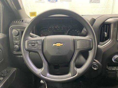 Used 2023 Chevrolet Silverado 1500 Custom image 10