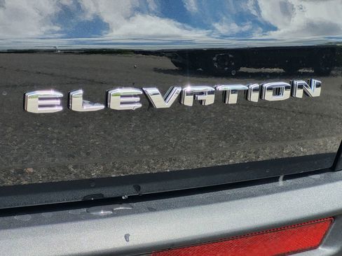 New 2026 GMC Acadia Elevation image 3