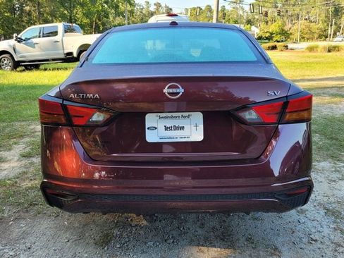 Used 2023 Nissan Altima 2.5 SV image 10