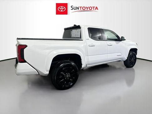 Used 2025 Toyota Tacoma SR5 image 4