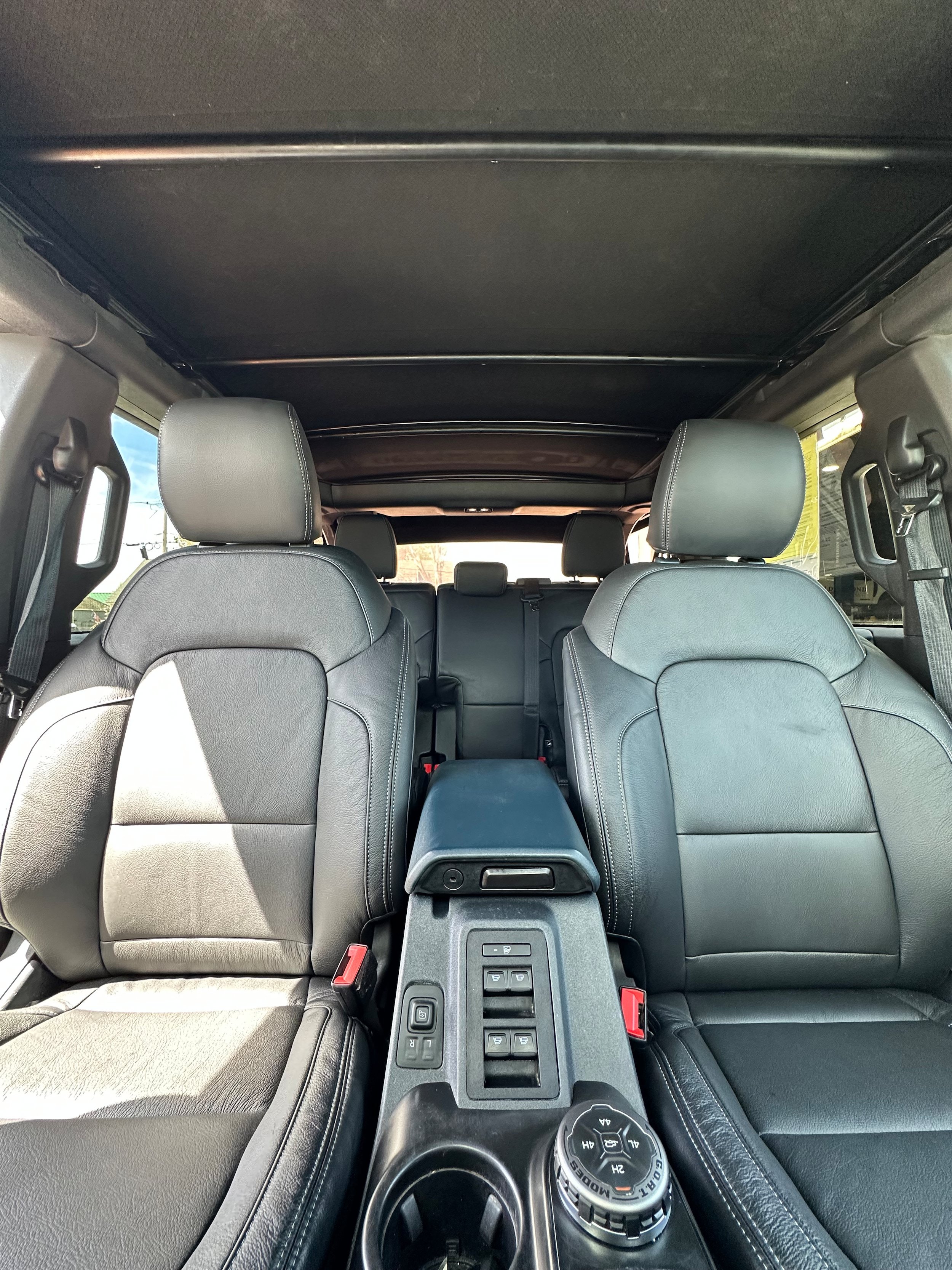 Used 2023 Ford Bronco Outer Banks w/ Sasquatch Package AWD/4WD image 9