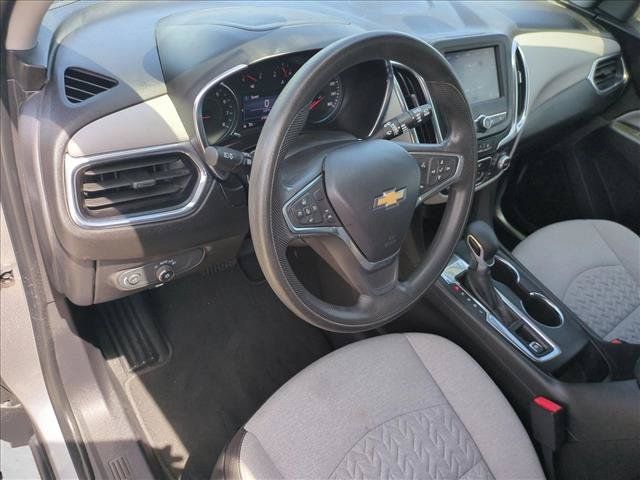 Used 2023 Chevrolet Equinox LS w/ LS Convenience Package FWD image 10