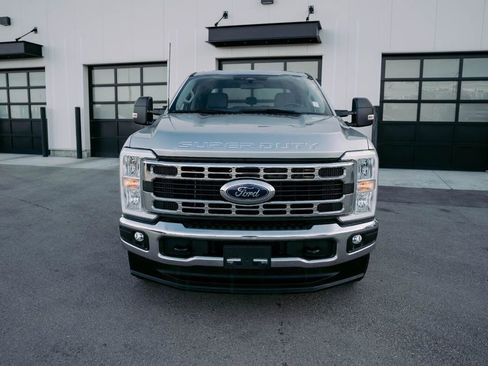 Used 2024 Ford F350 XLT image 2