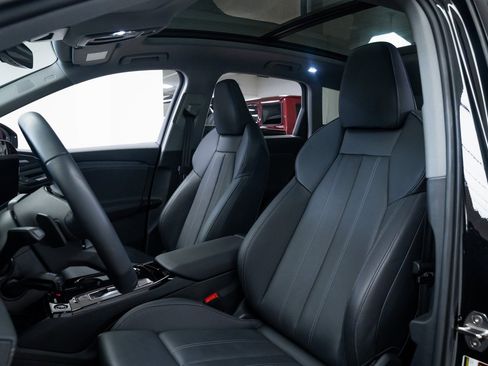 Used 2025 Audi Q6 e-tron Premium Plus w/ Premium Plus image 18