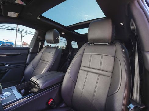 Used 2023 Land Rover Range Rover Evoque SE image 30