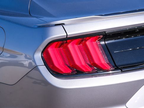 Used 2022 Ford Mustang GT w/ Equipment Group 301A RWD image 7