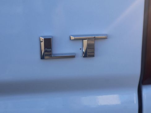 Used 2023 Chevrolet Silverado 3500 LT w/ Convenience Package image 6