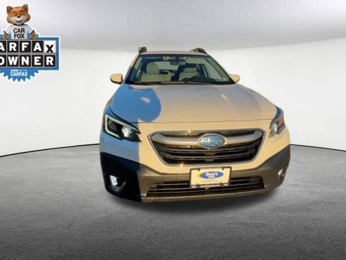 Used 2022 Subaru Outback Premium image 3