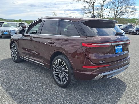 Used 2020 Lincoln Corsair Reserve w/ Equipment Group 202A AWD/4WD image 4