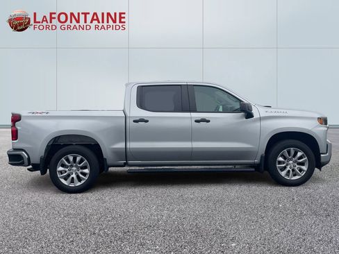 Used 2021 Chevrolet Silverado 1500 Custom AWD/4WD image 8