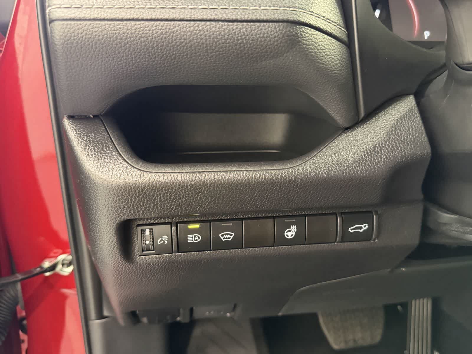 Used 2025 Toyota RAV4 XLE Premium w/ Weather Package AWD/4WD image 15