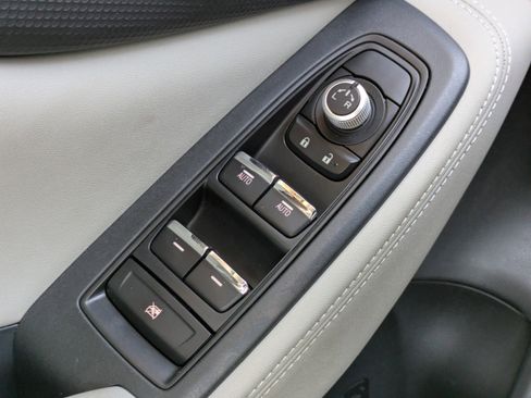 Used 2021 Subaru Forester Limited w/ Popular Package #3 image 21