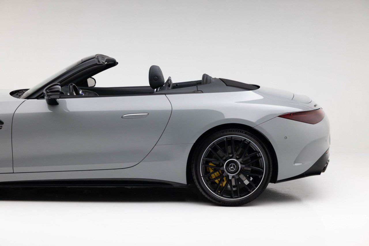 Used 2022 Mercedes-Benz SL 63 AMG 4MATIC image 39