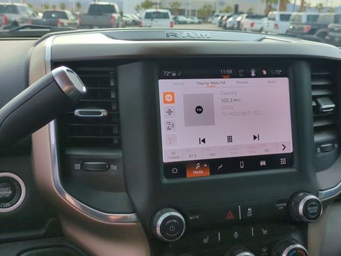 Used 2022 RAM 2500 Laramie w/ Cold Weather Group image 21