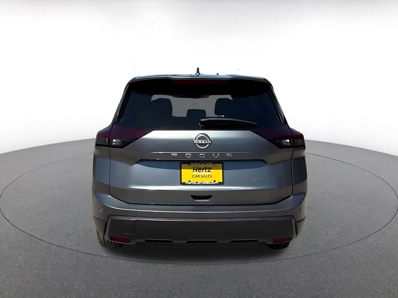 Used 2025 Nissan Rogue SV AWD/4WD image 12