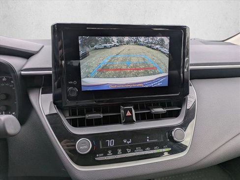 Used 2023 Toyota Corolla LE image 13