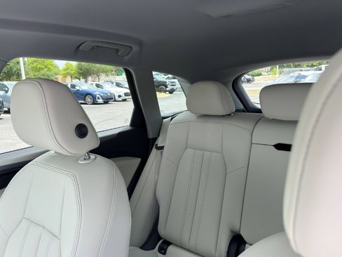 Used 2025 Audi Q5 Premium w/ Convenience Package AWD/4WD image 12