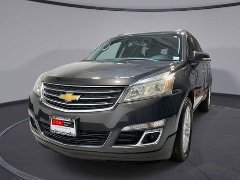 Used 2016 Chevrolet Traverse LT w/ Style and Technology Package image 1