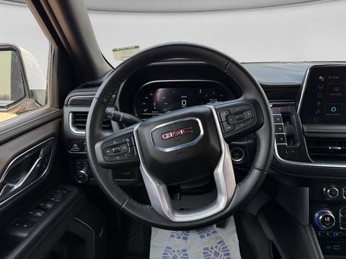 Used 2024 GMC Yukon SLT AWD/4WD image 15