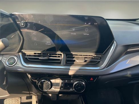 Used 2024 Chevrolet Trax ACTIV w/ Driver Confidence Package image 12