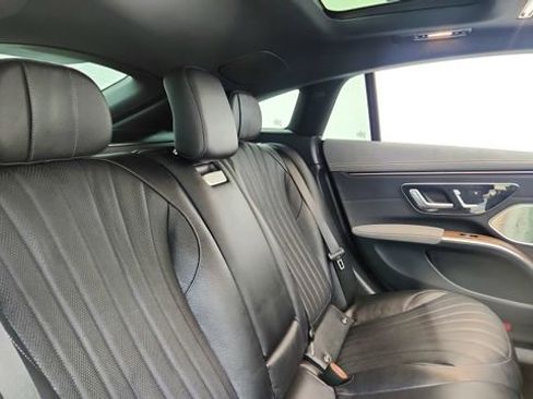 Used 2022 Mercedes-Benz EQS 450+ Sedan image 25