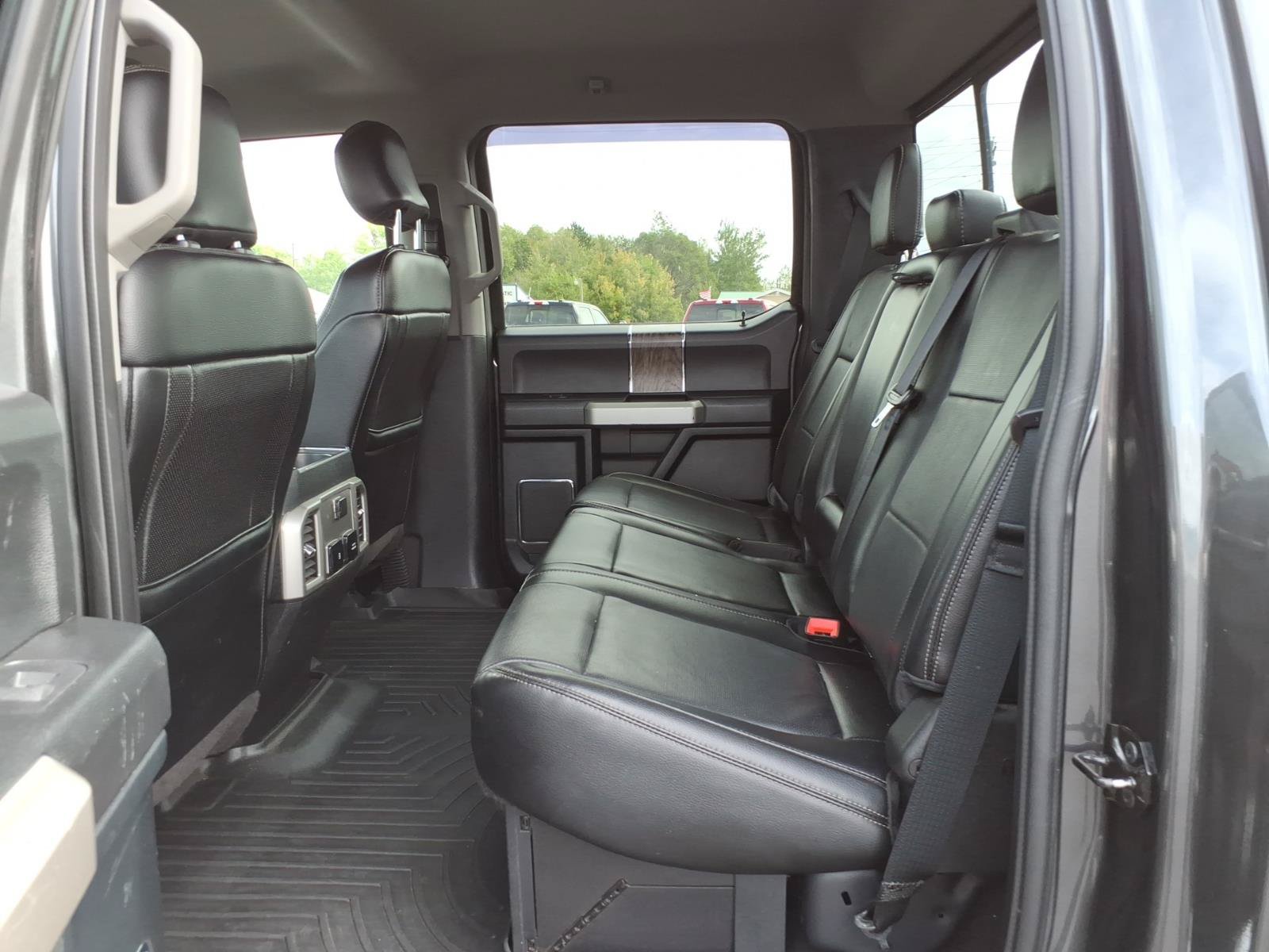 Used 2018 Ford F350 Lariat w/ Chrome Package AWD/4WD image 14