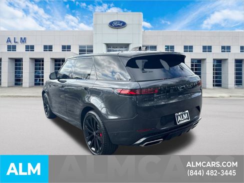 Used 2023 Land Rover Range Rover Sport SE Dynamic image 8