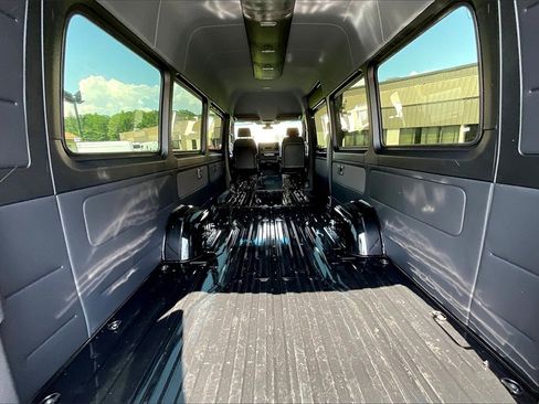 New 2025 Mercedes-Benz Sprinter 3500 image 9