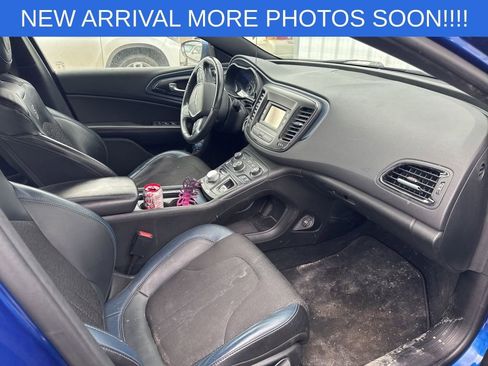 Used 2015 Chrysler 200 S w/ Comfort Group image 11