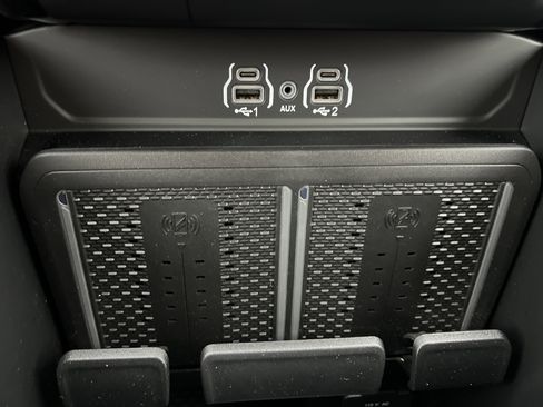 Used 2025 RAM 2500 Laramie image 30