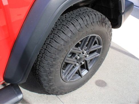 Used 2024 Jeep Wrangler Sport S AWD/4WD image 13