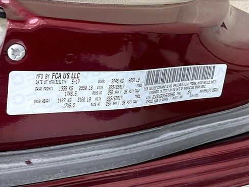 Used 2017 Dodge Grand Caravan SE image 32