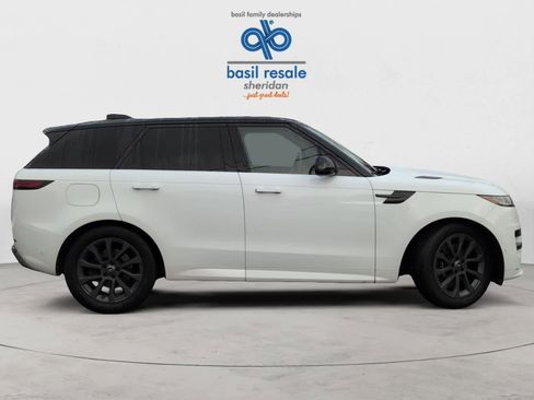 Used 2024 Land Rover Range Rover Sport Dynamic SE image 9