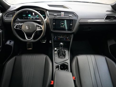 Used 2024 Volkswagen Tiguan SE R-Line FWD image 36