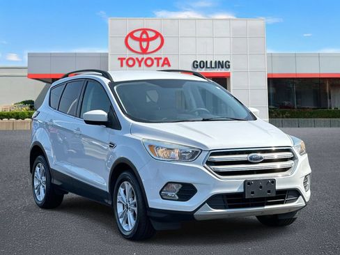 Used 2018 Ford Escape SE FWD image 7