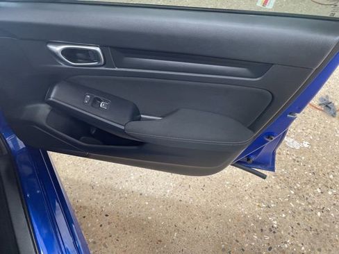 Used 2024 Honda Civic Sport image 32