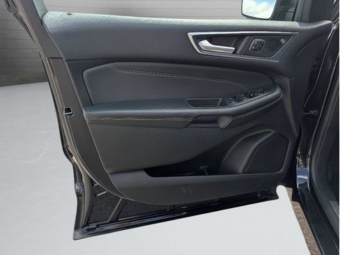 Used 2024 Ford Edge Titanium AWD/4WD image 14
