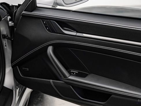 Used 2024 Porsche 911 GT3 image 77