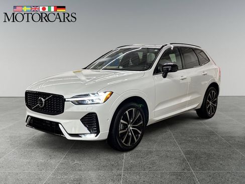 Used 2024 Volvo XC60 B5 Plus w/ Protection Package Premier AWD/4WD image 7