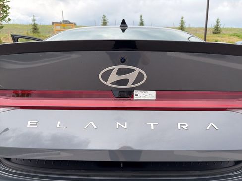 Certified 2025 Hyundai Elantra SEL FWD image 29
